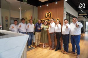 Equipo comercial Movitecnica - Yale